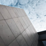 Exterior feature wall with concrete wall paneling – FLOAT Concrete