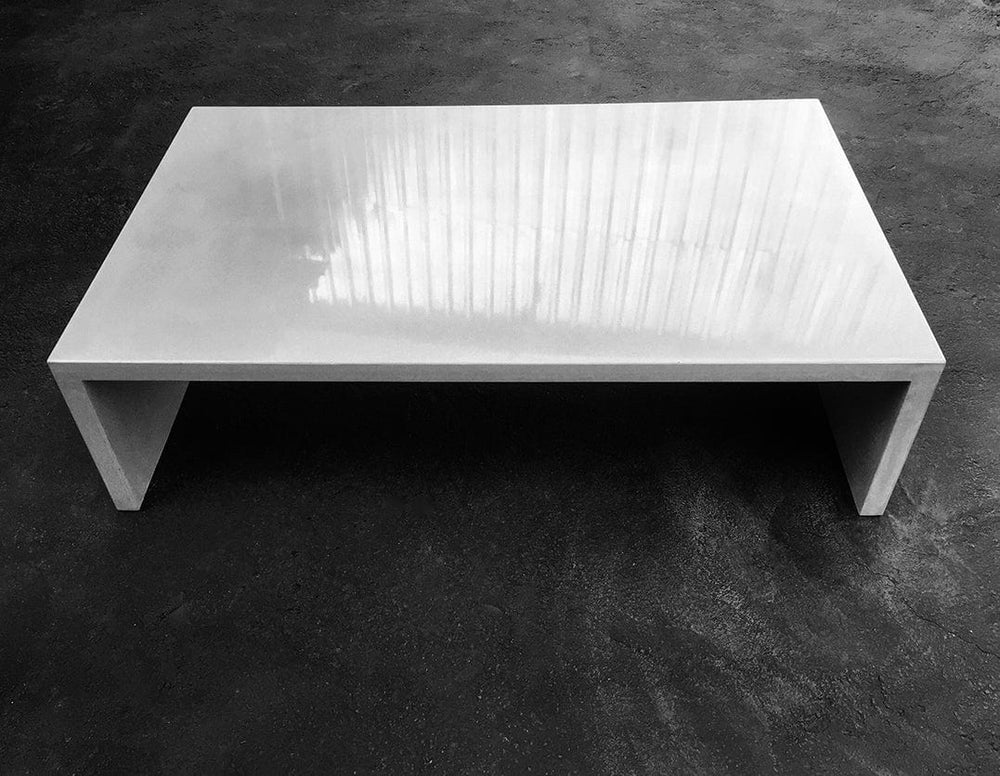 Concrete coffee table | FLOAT